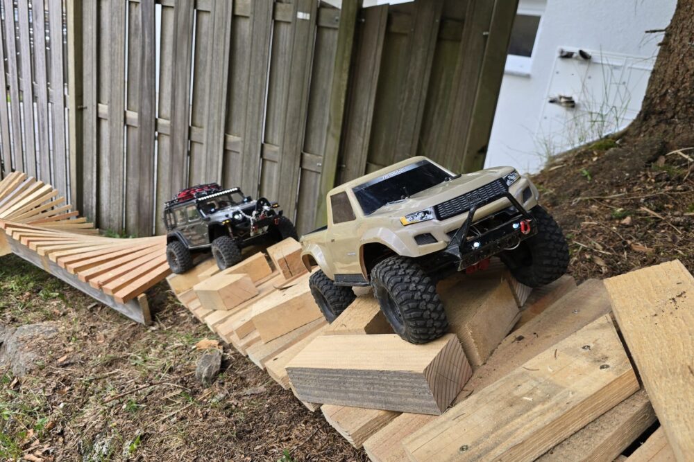 20260418_150455 Action Forest Offroad Rc Crawler Park
