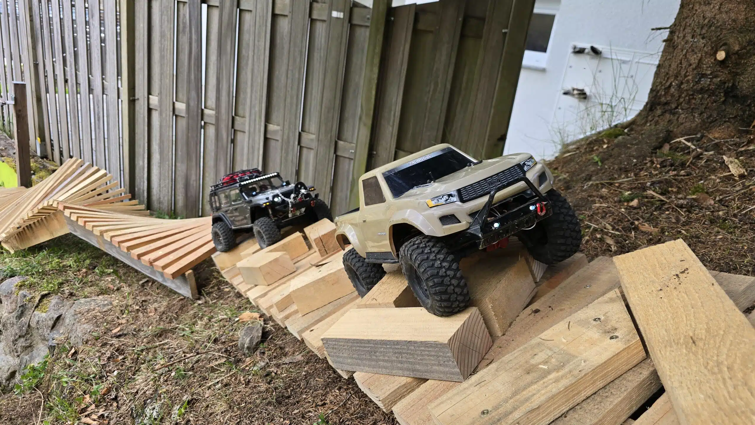 20260418_150455 Action Forest Offroad Rc Crawler Park